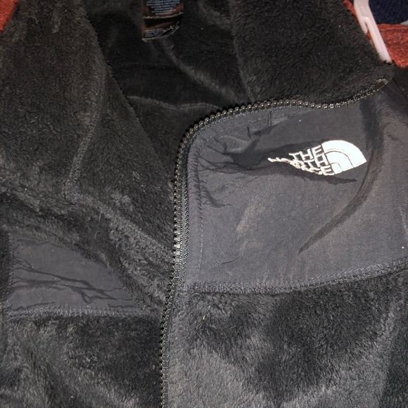 North face black fuzzy coat - Picture 2 of 4